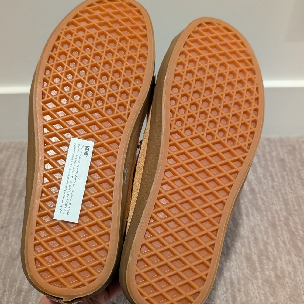 Yellow and Pink Vans (M7/W8.5) NWOT - Picture 6 of 7